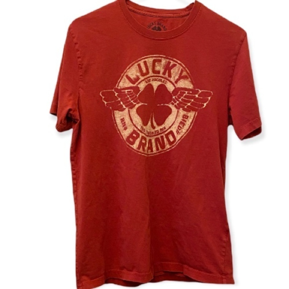 Lucky Brand Small Logo Men’s T Shirt, Shamrock With Wings Graphic, Rust Color